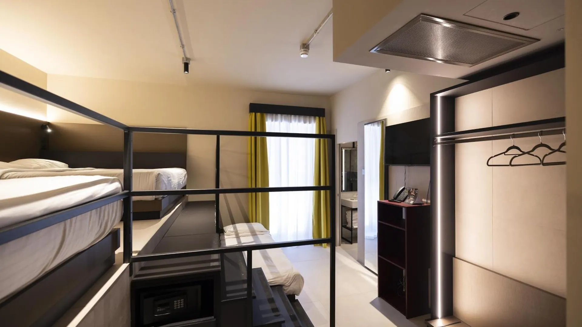 Joy 124 Hotel Milano